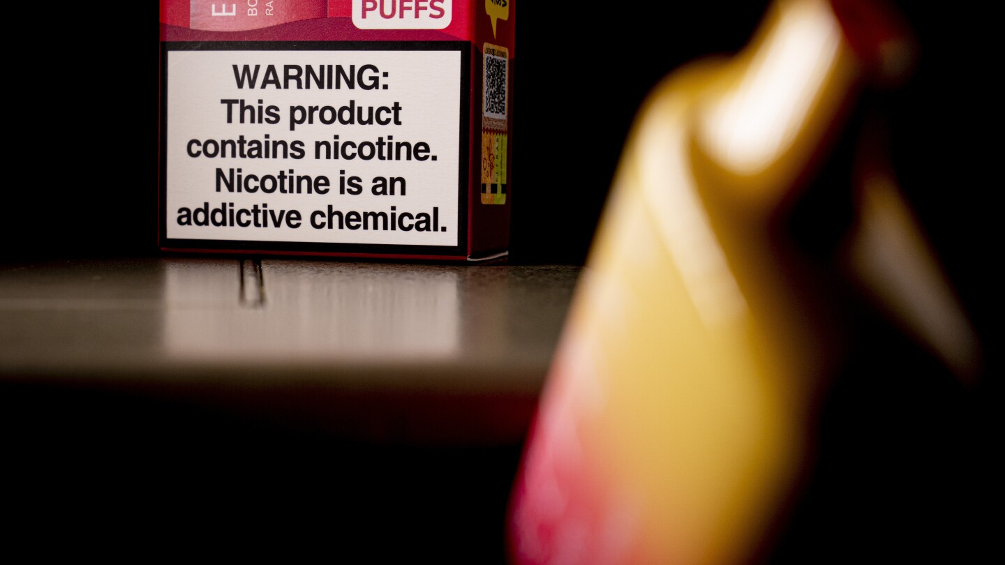 Dangers of vaping Public health experts call for surgeon general